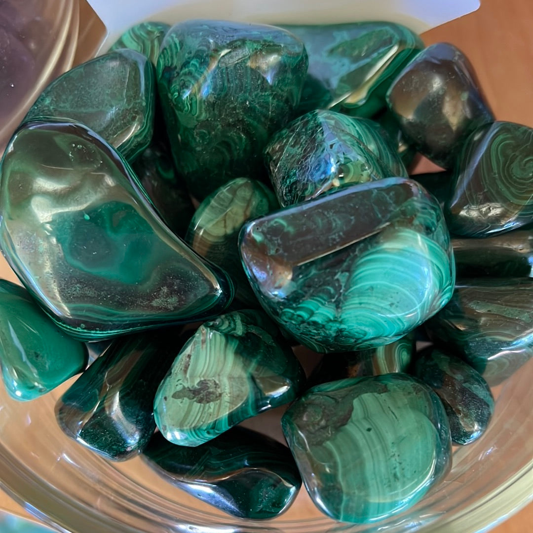 Malachite tumble stones MMM